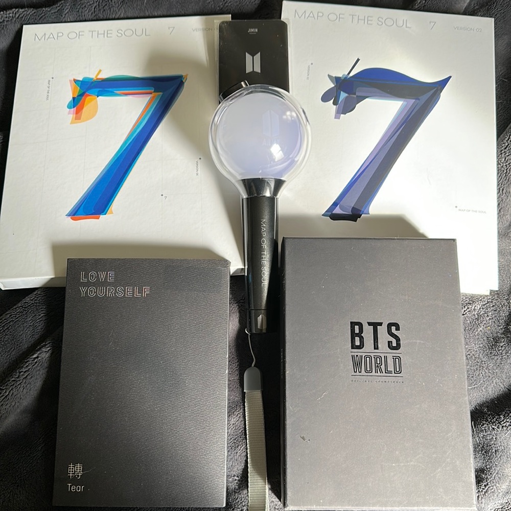 BTS MERCH BUNDLE